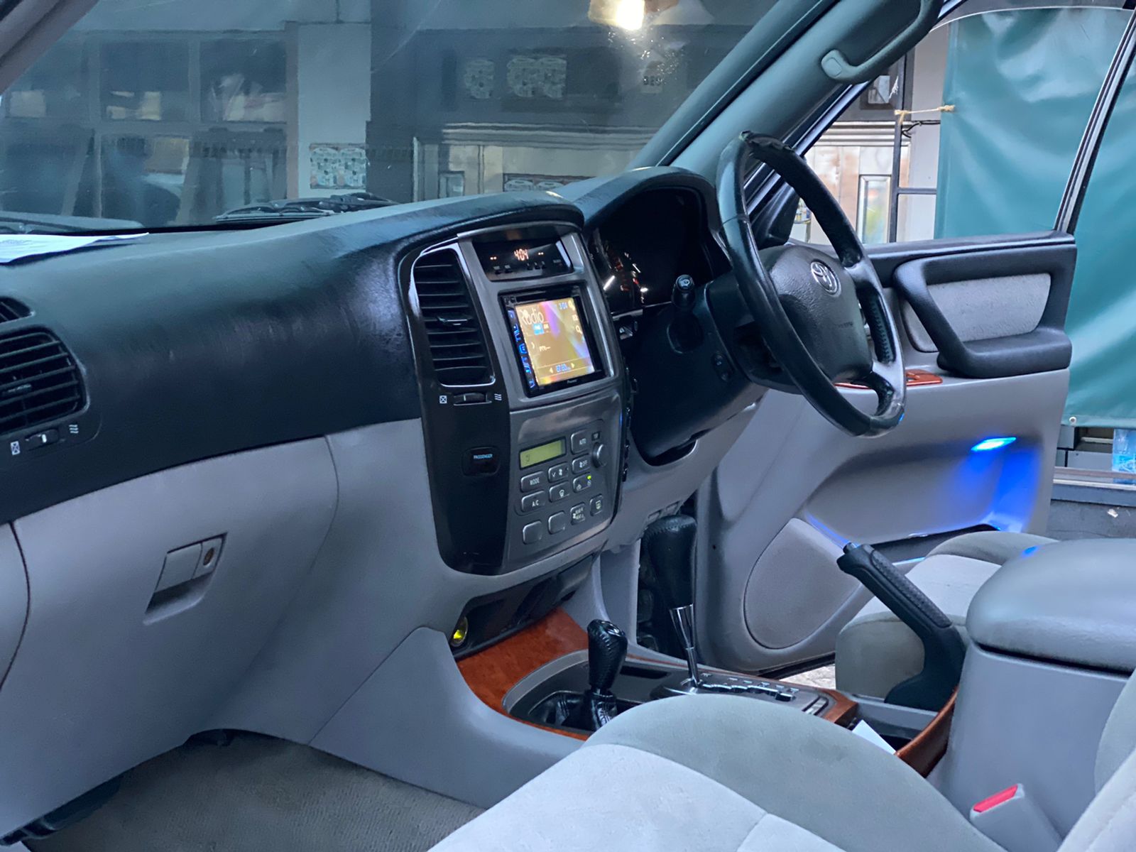 2006 Toyota Land Cruiser