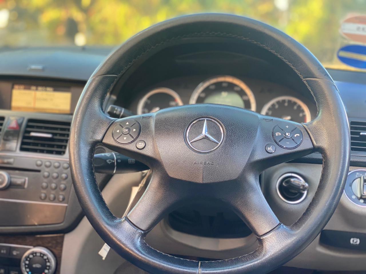 2009 Mercedes Benz C200