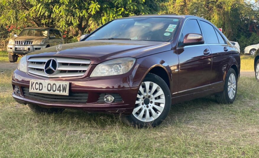2009 Mercedes Benz C200