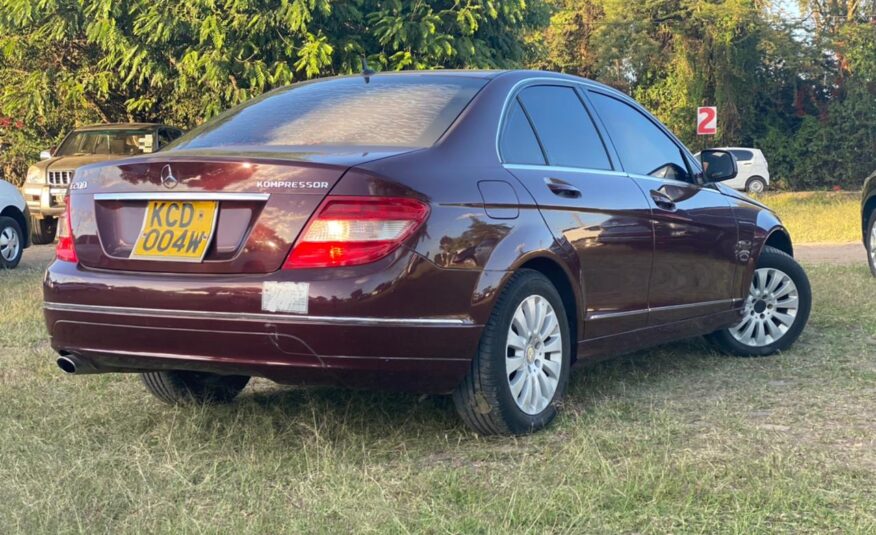 2009 Mercedes Benz C200