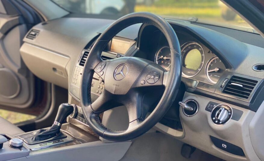 2009 Mercedes Benz C200