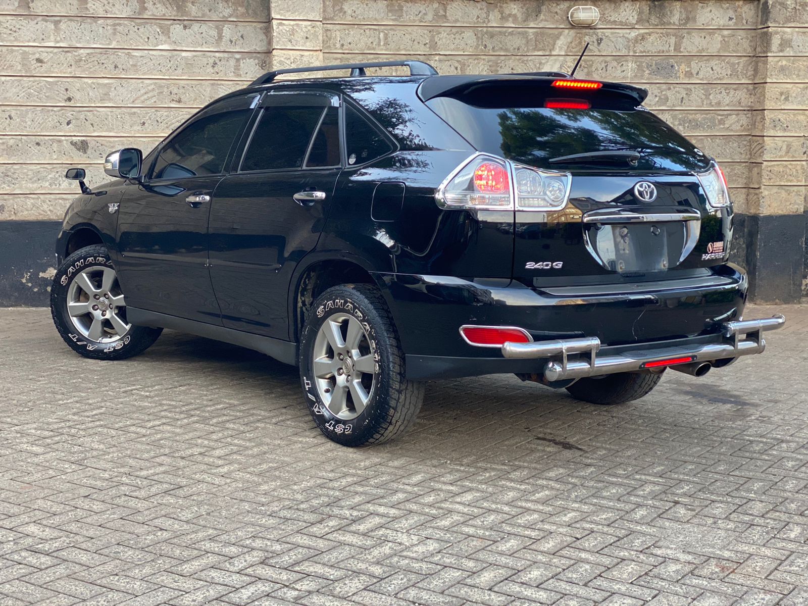 2010 Toyota Harrier