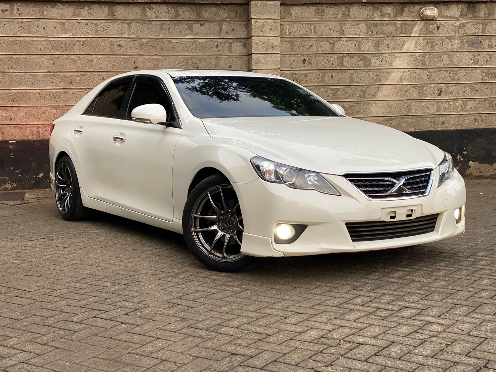 2011 Toyota Mark X
