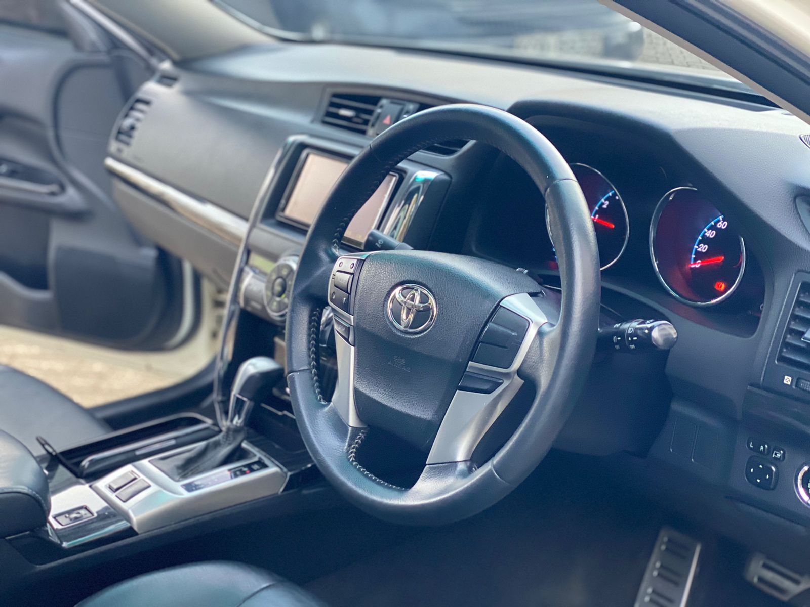 2011 Toyota Mark X