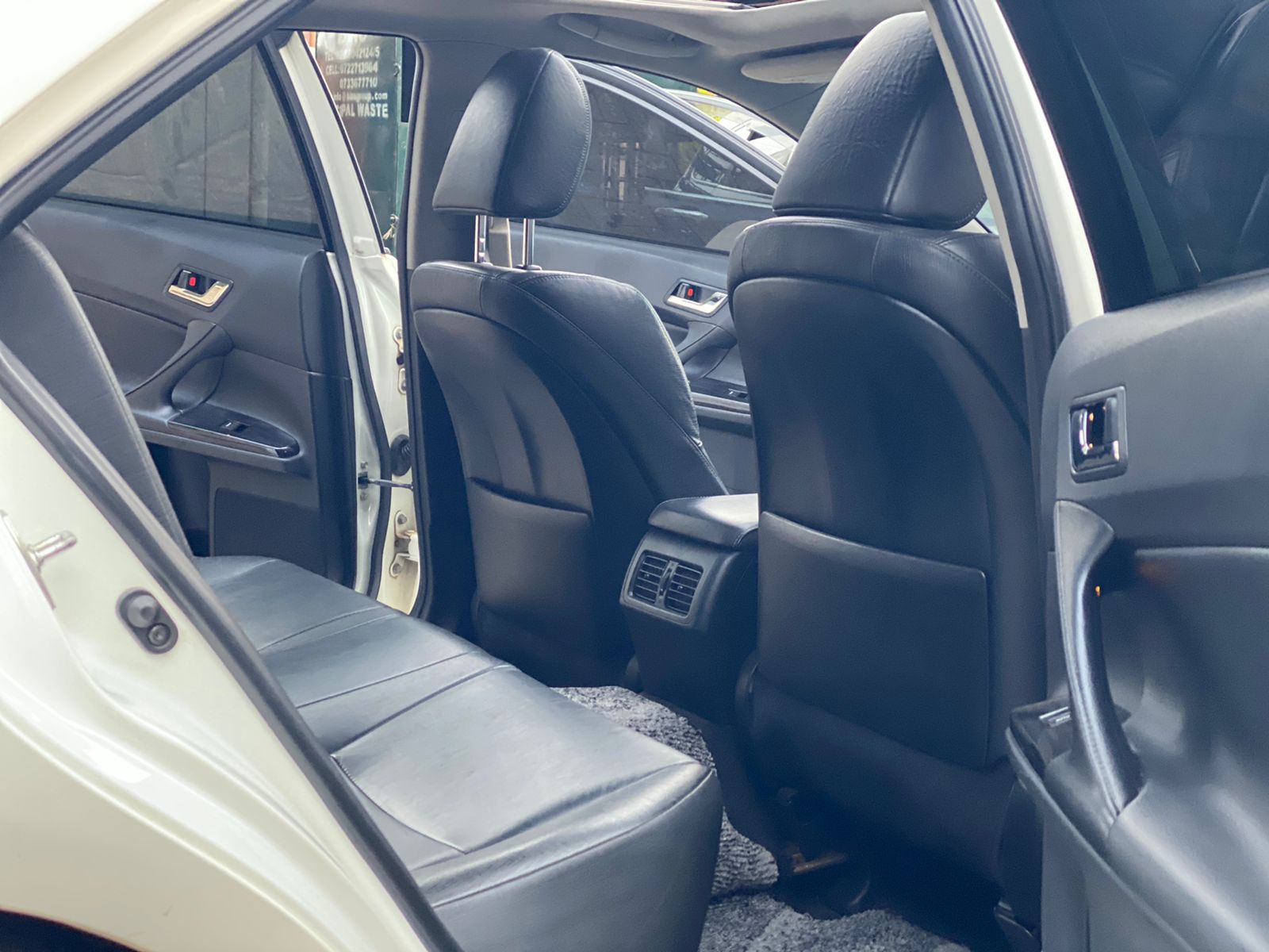 2011 Toyota Mark X