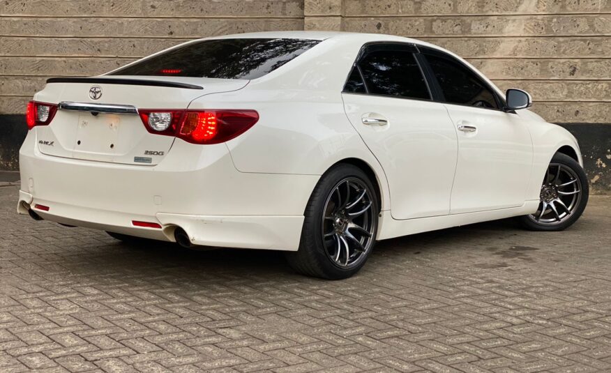 2011 Toyota Mark X