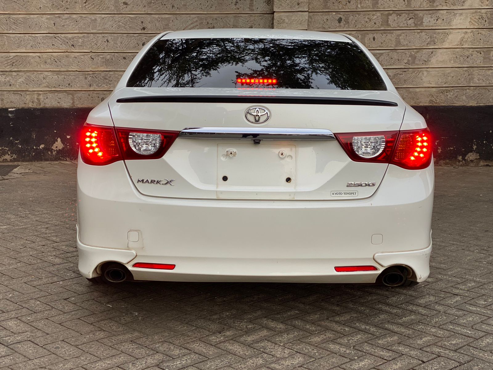 2011 Toyota Mark X