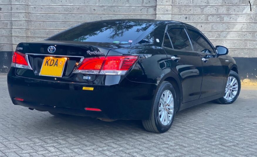 2013 Toyota Royal Crown