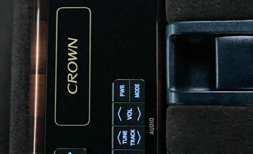 2013 Toyota Royal Crown