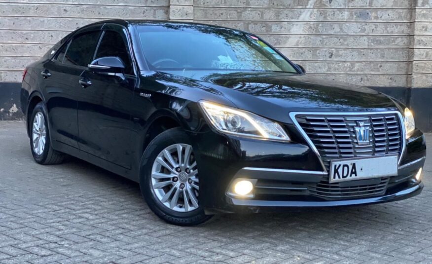 2013 Toyota Royal Crown