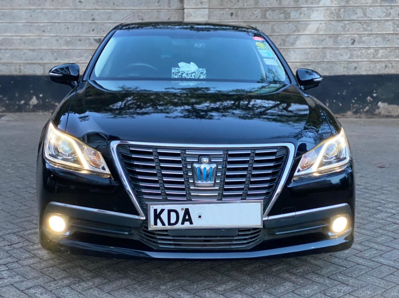2013 Toyota Royal Crown