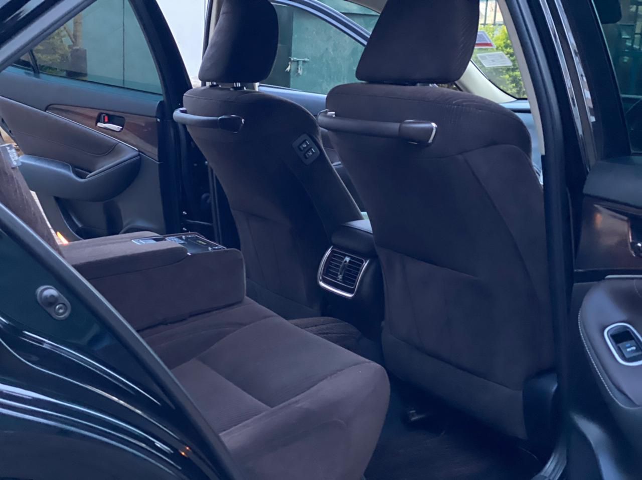 2013 Toyota Royal Crown