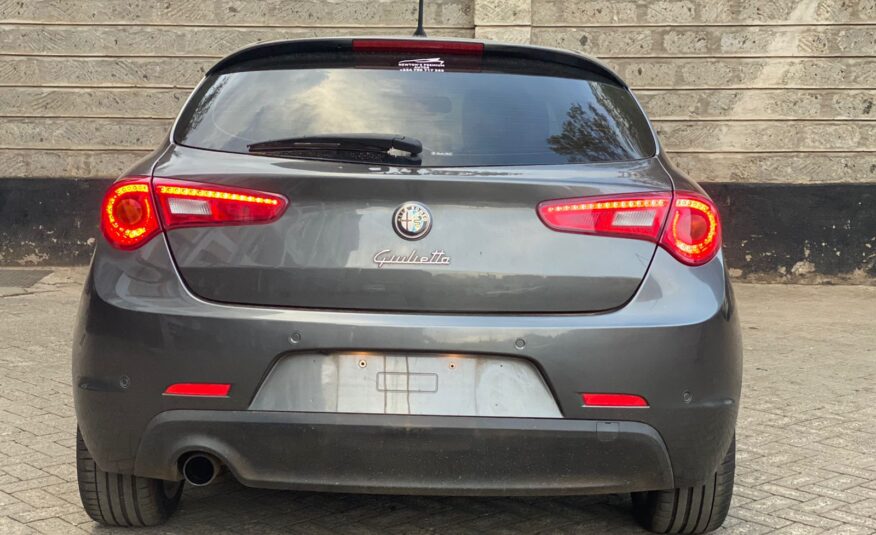 2014 Alfa Romeo Giulietta Sportiva