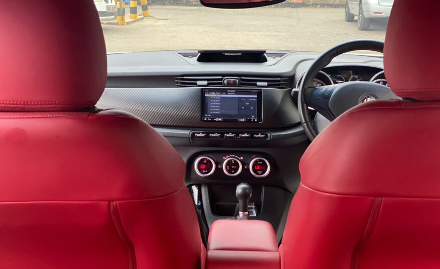 2014 Alfa Romeo Giulietta Sportiva