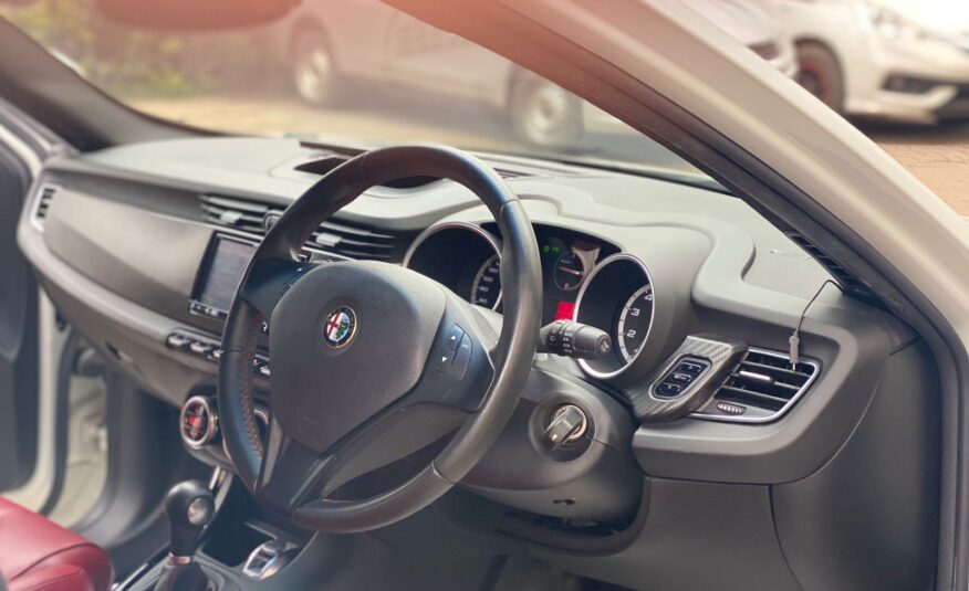 2014 Alfa Romeo Giulietta Sportiva