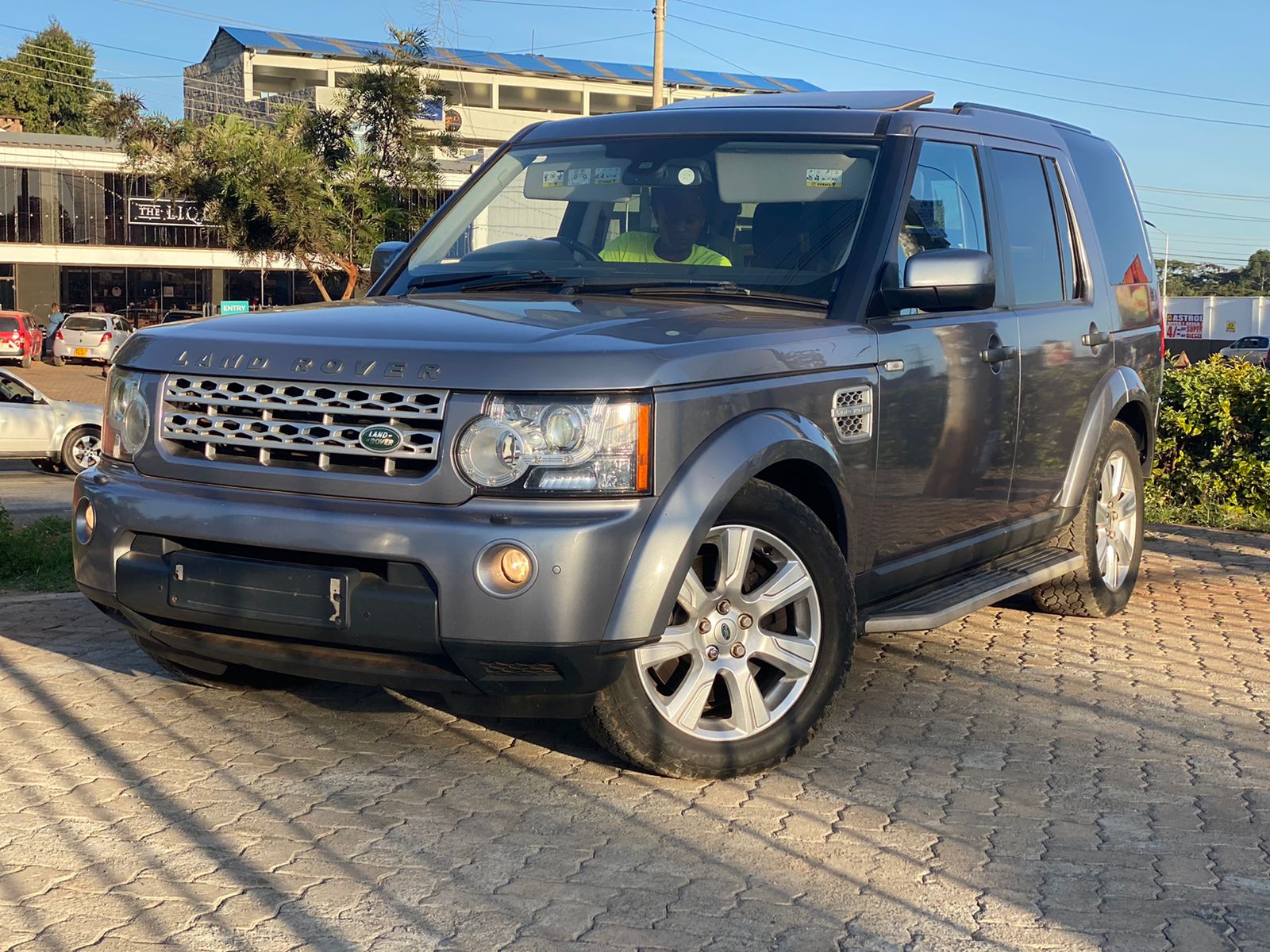 2014 Land Rover Discovery 4