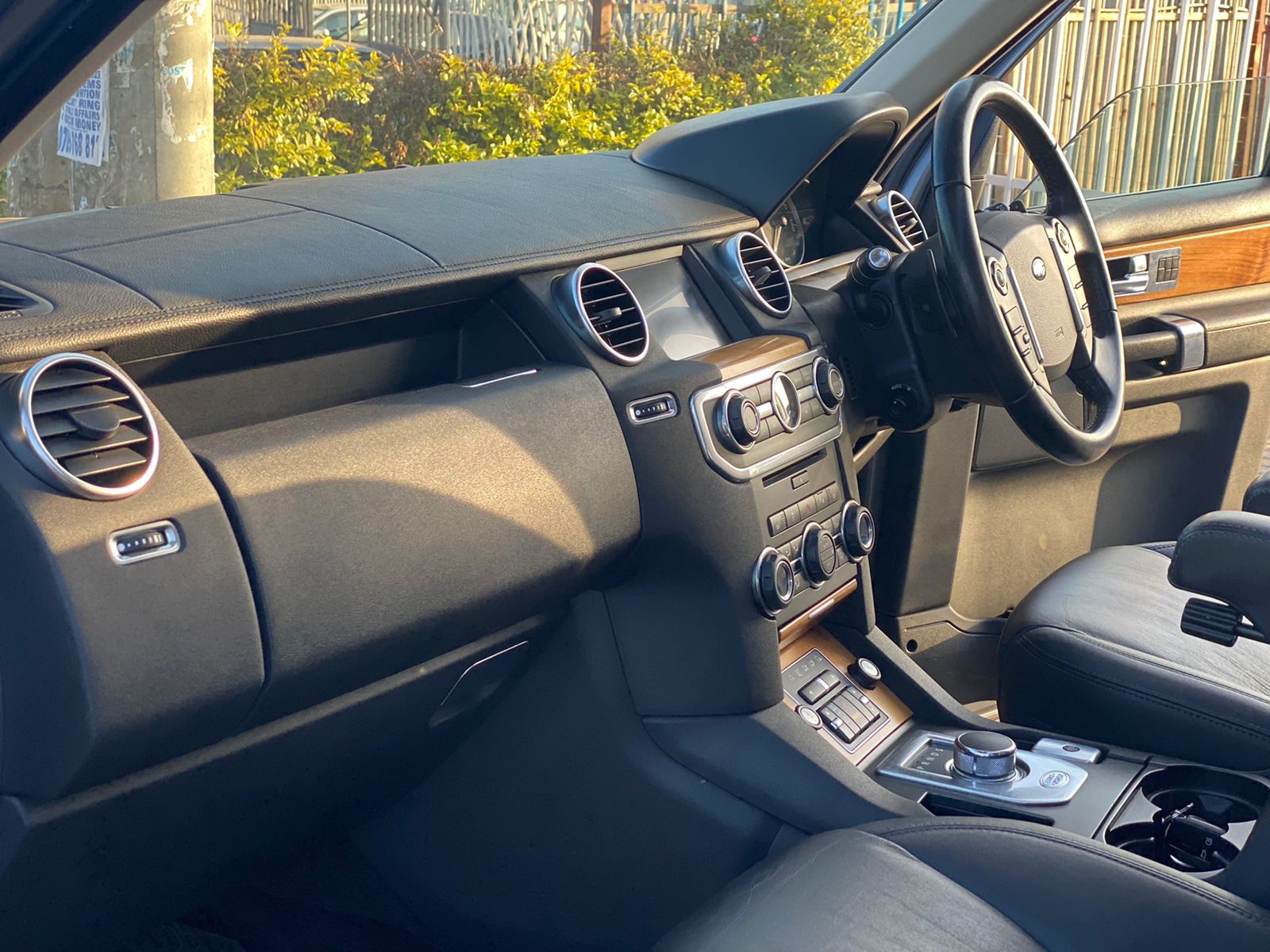 2014 Land Rover Discovery 4