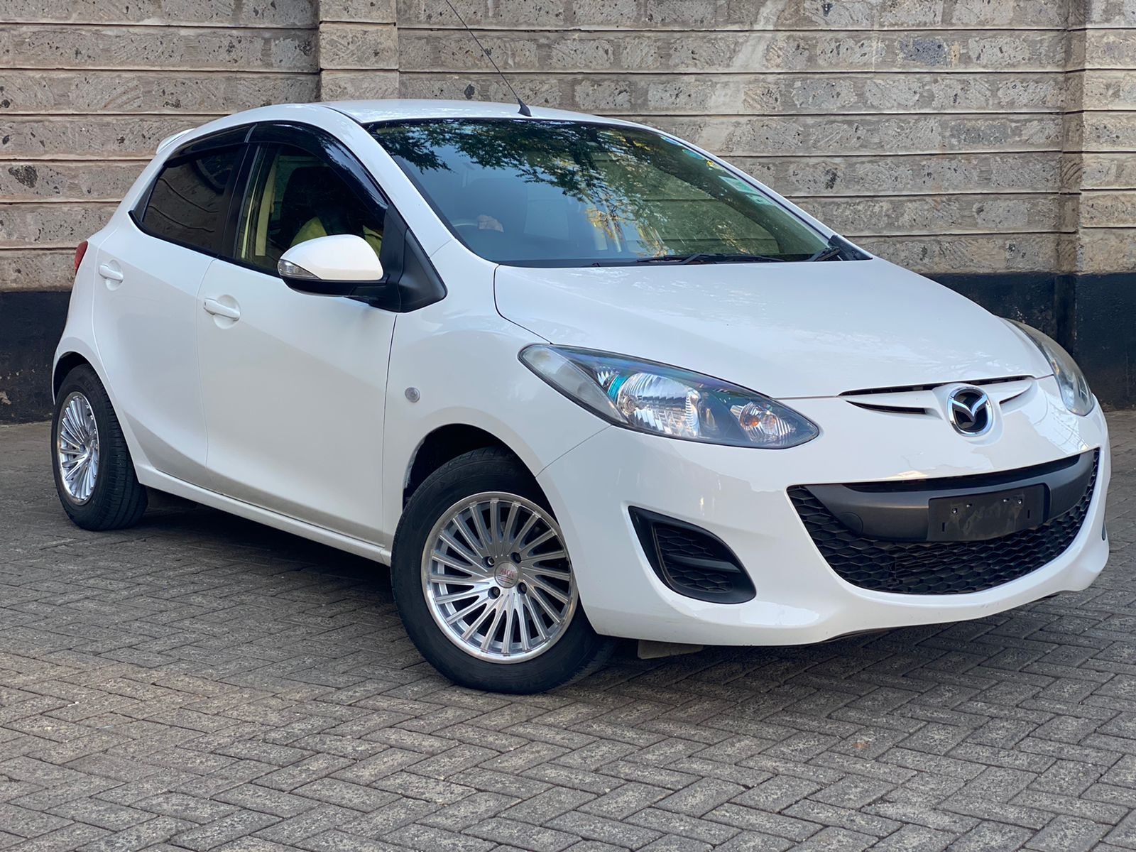 2014 Mazda Demio