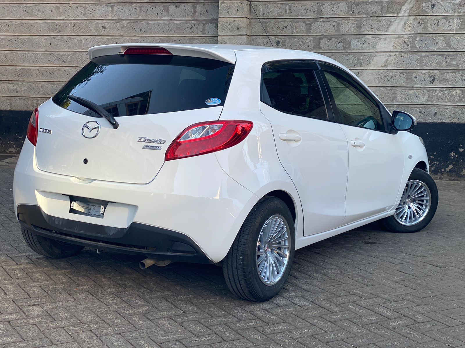 2014 Mazda Demio