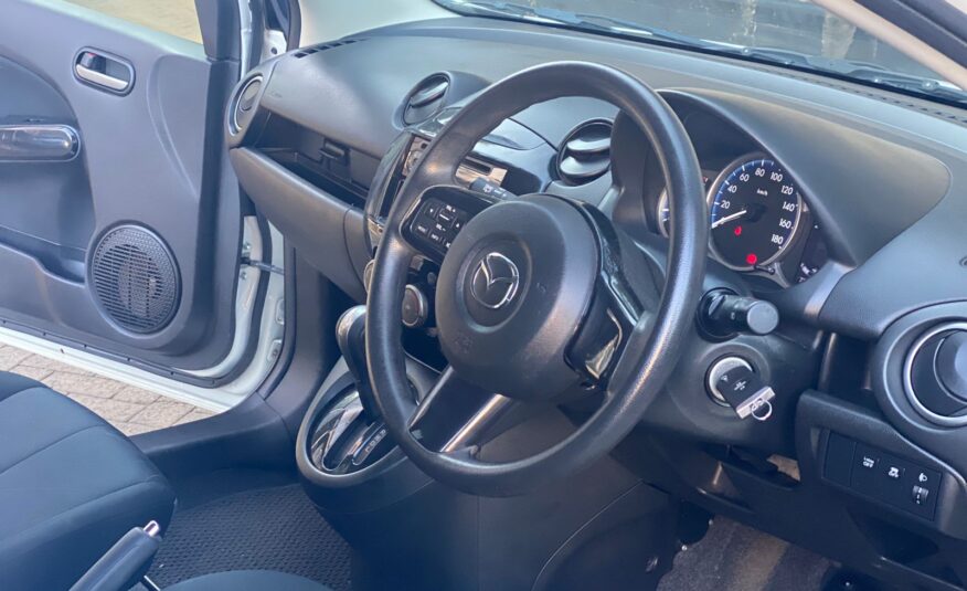 2014 Mazda Demio