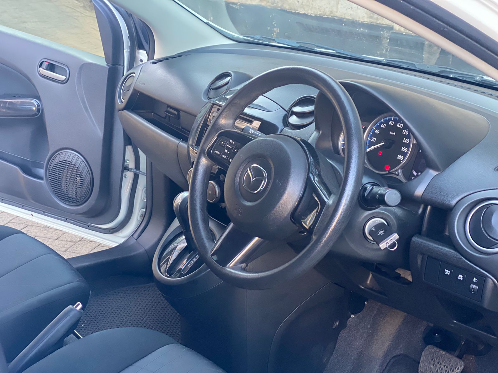 2014 Mazda Demio