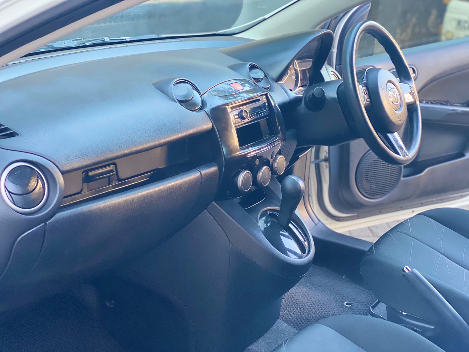 2014 Mazda Demio