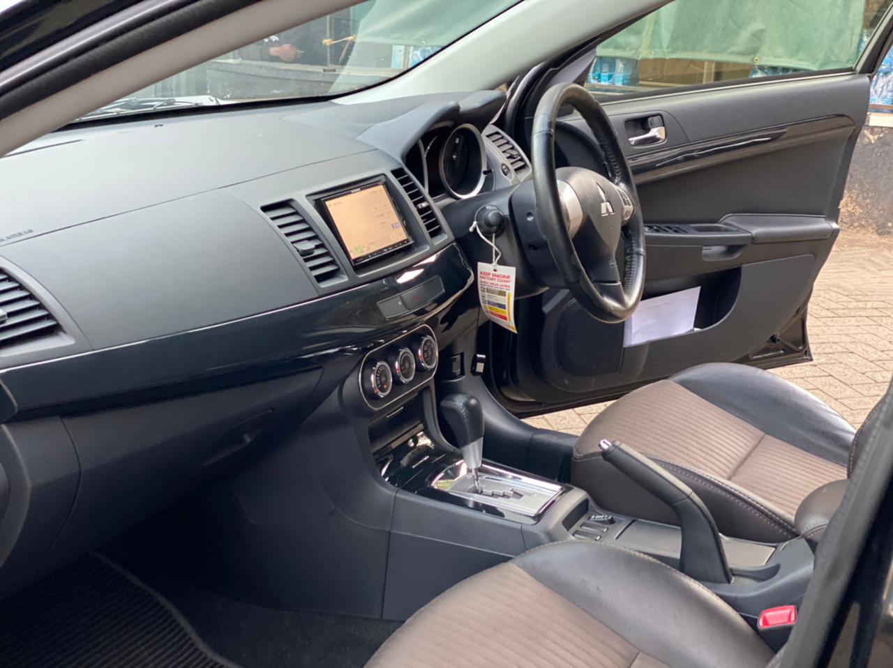 2014 Mitsubishi Galant