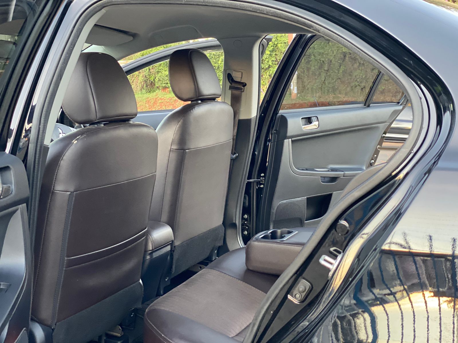 2014 Mitsubishi Galant