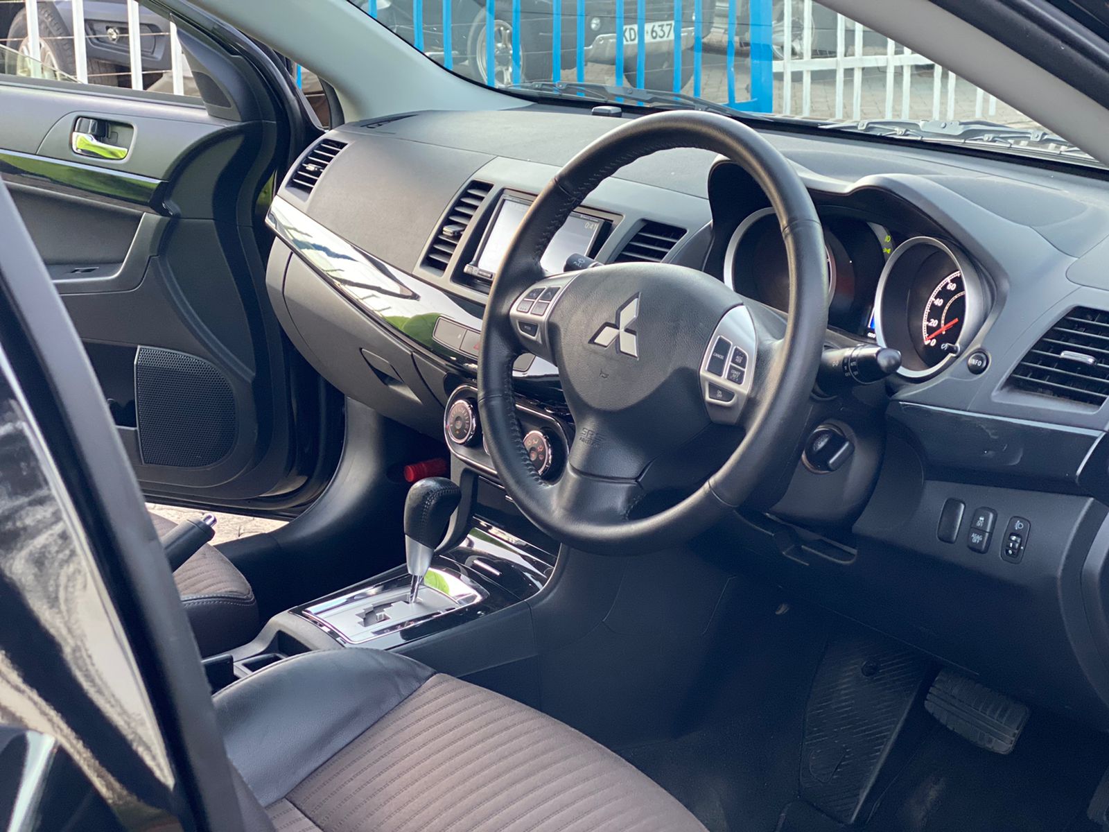 2014 Mitsubishi Galant