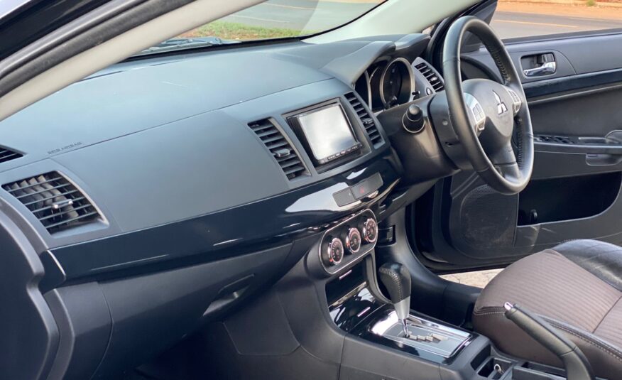2014 Mitsubishi Galant