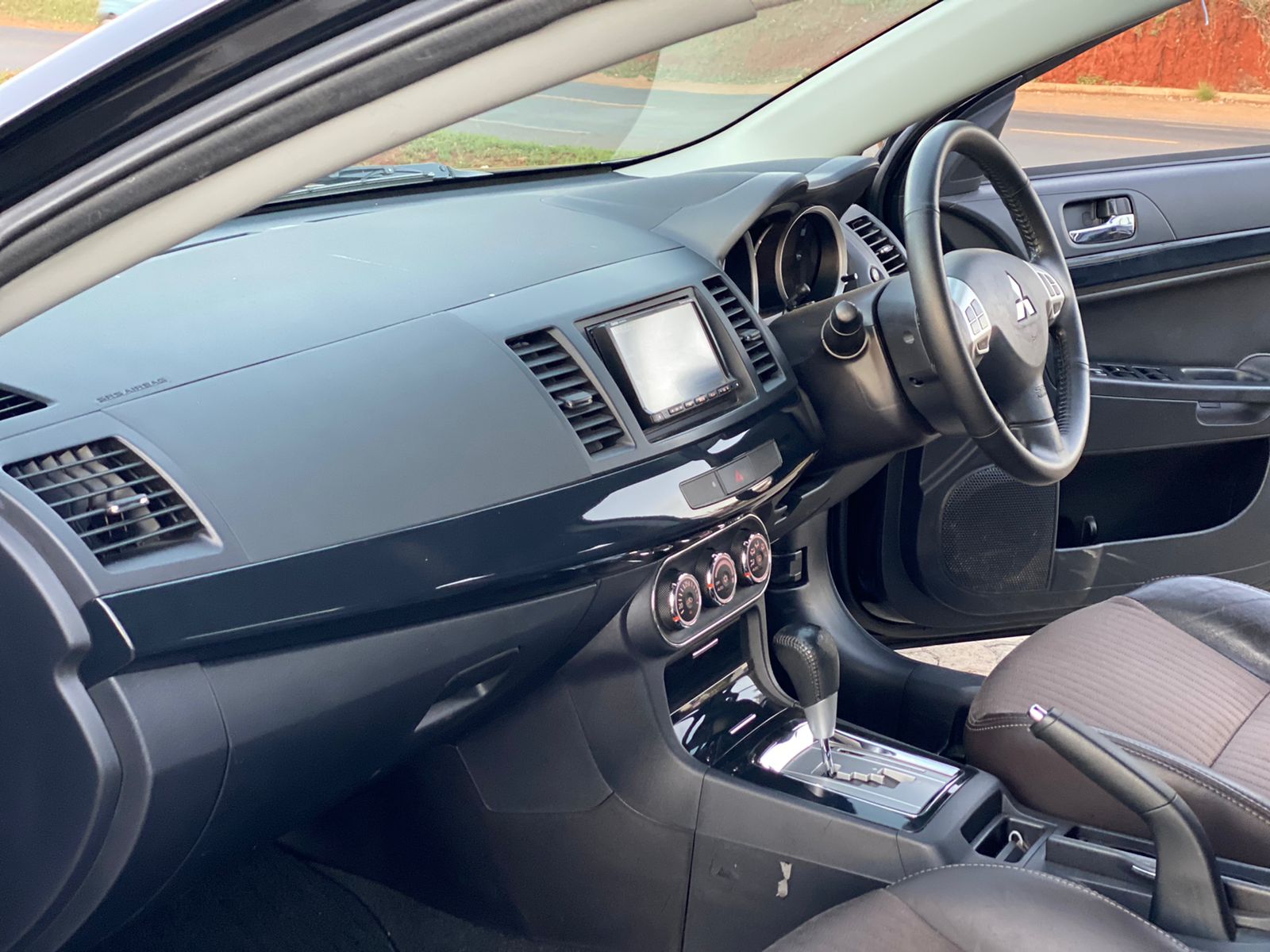 2014 Mitsubishi Galant