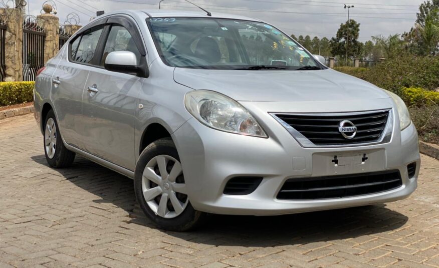 2014 Nissan Tiida