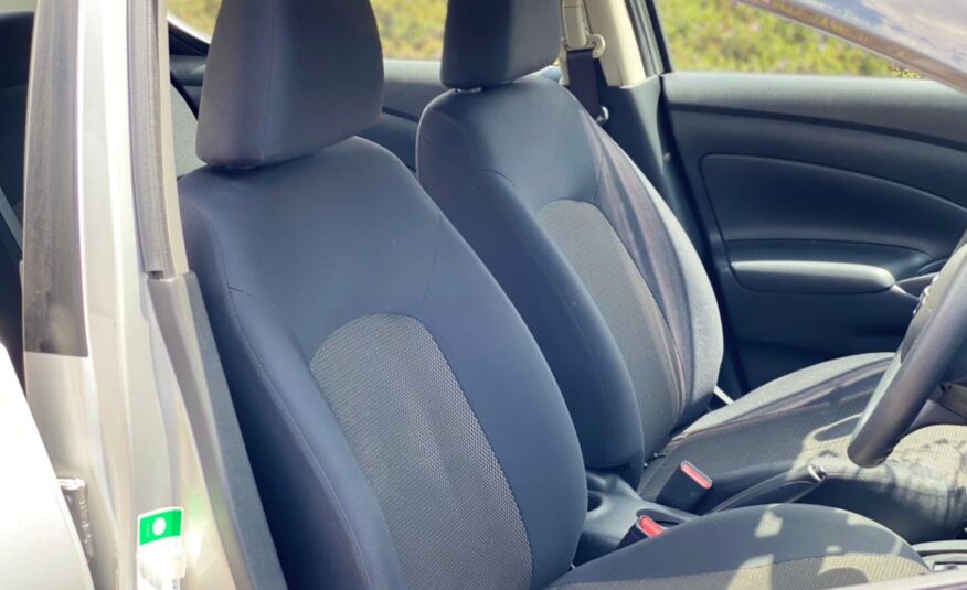 2014 Nissan Tiida
