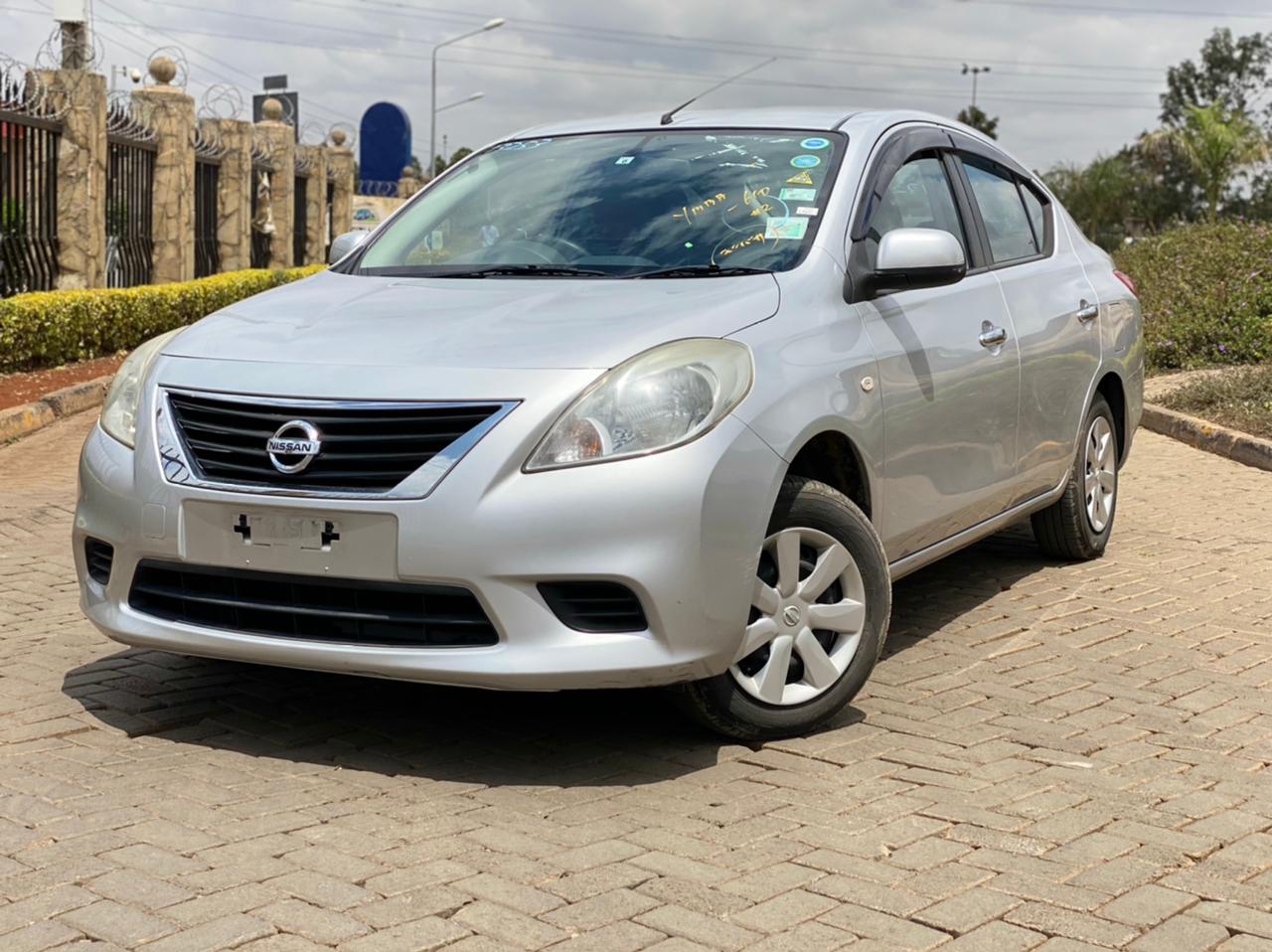 2014 Nissan Tiida