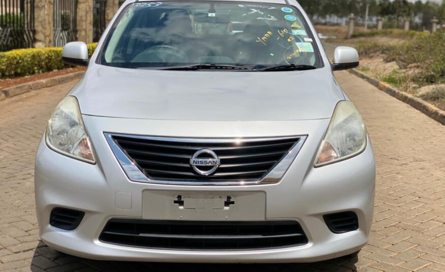 2014 Nissan Tiida