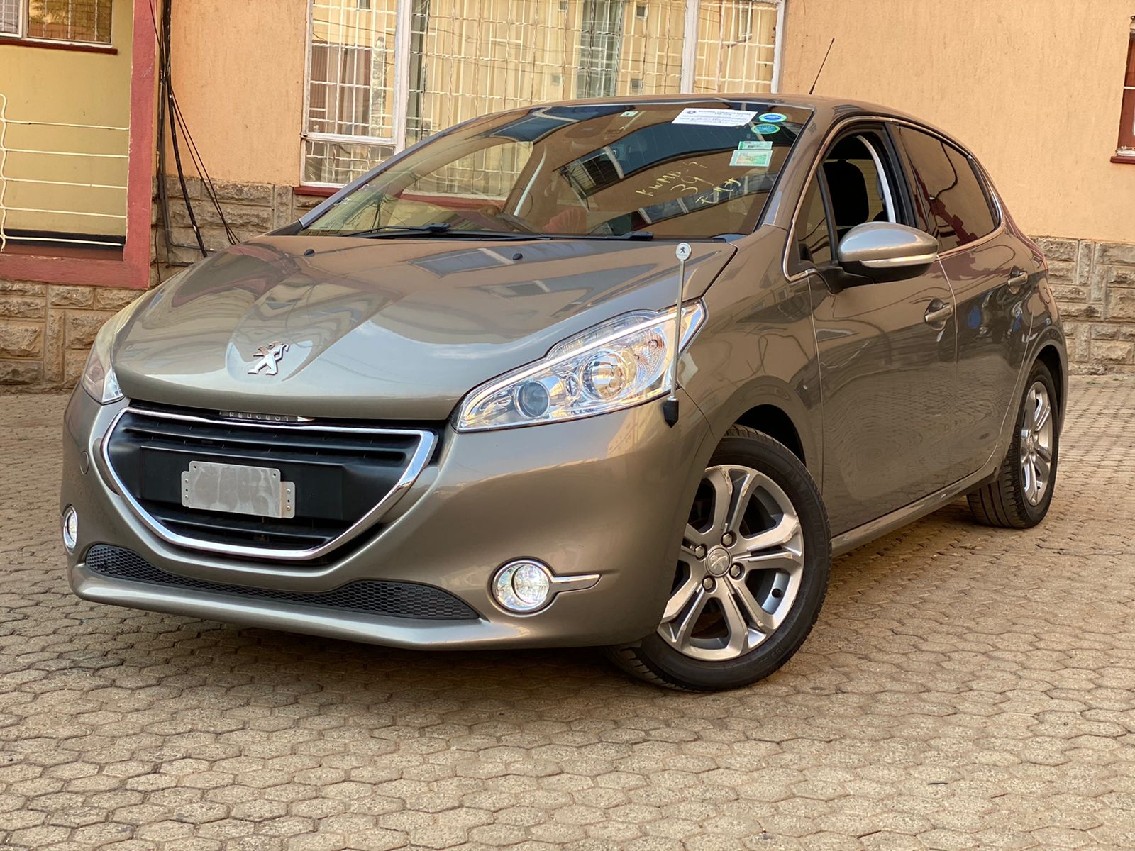 2014 Peugeot 208 Premium