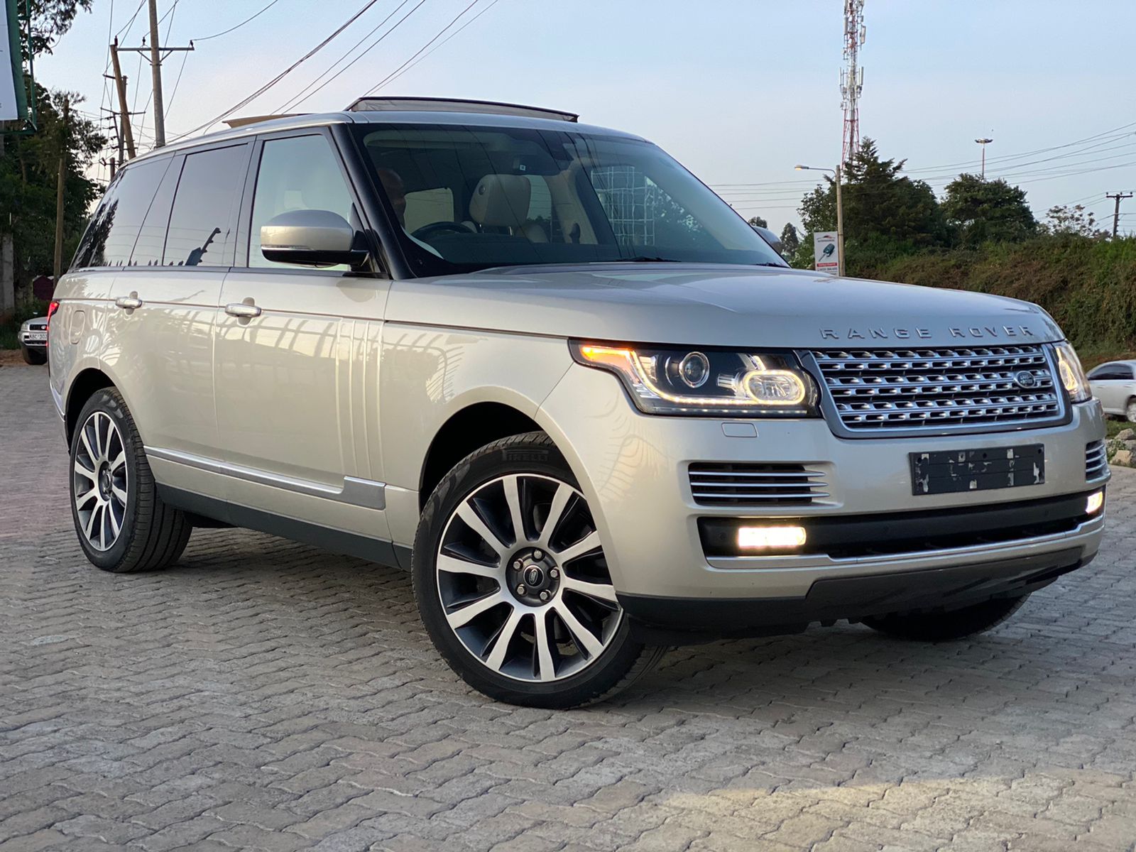 2014 Land Rover Range Rover Vogue SE SDV8