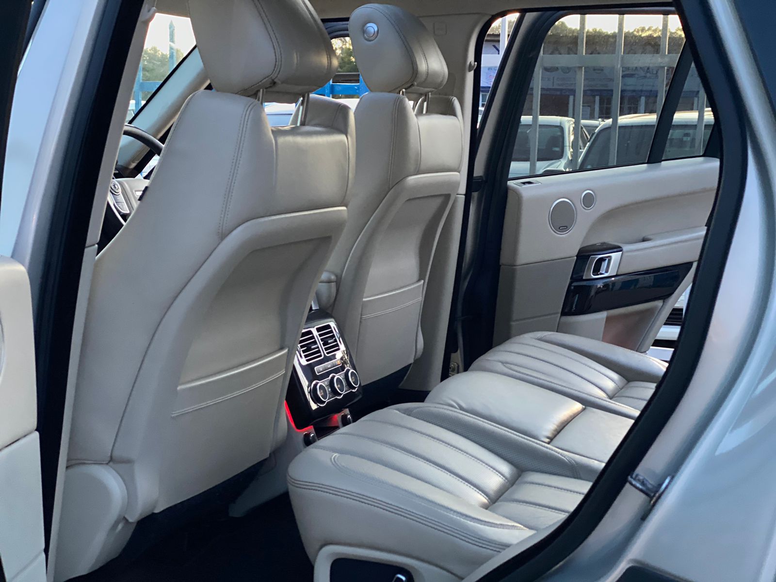 2014 Land Rover Range Rover Vogue SE SDV8