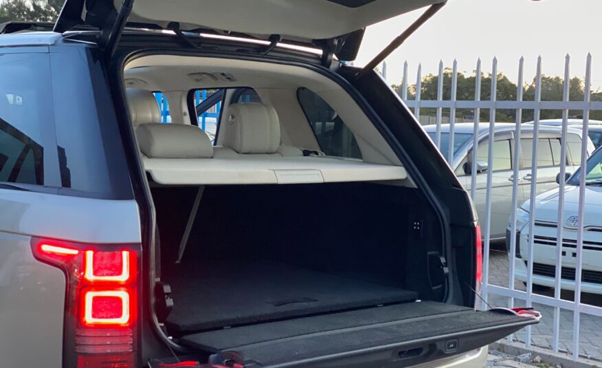 2014 Land Rover Range Rover Vogue SE SDV8