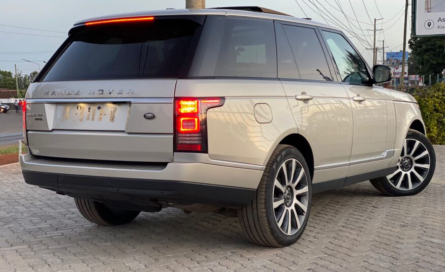 2014 Land Rover Range Rover Vogue SE SDV8