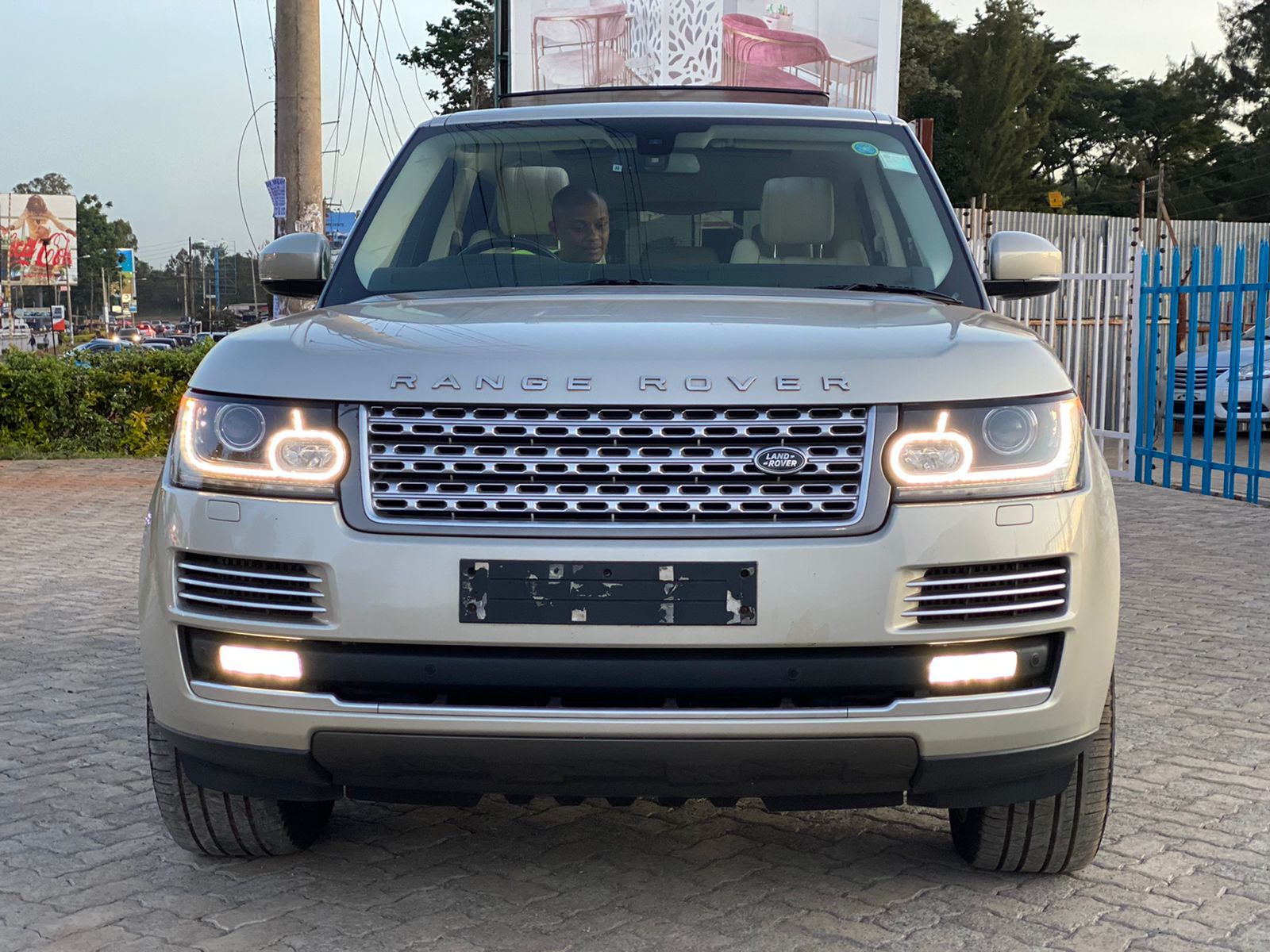 2014 Land Rover Range Rover Vogue SE SDV8