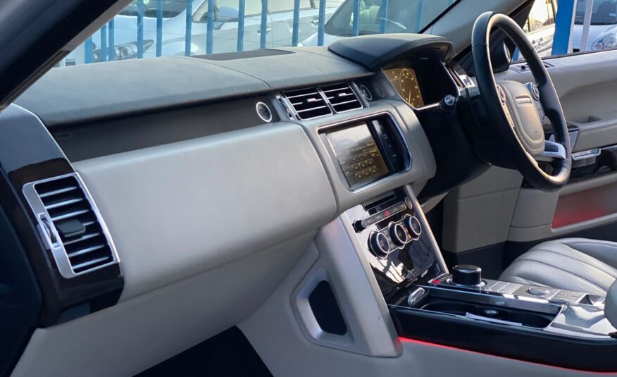2014 Land Rover Range Rover Vogue SE SDV8