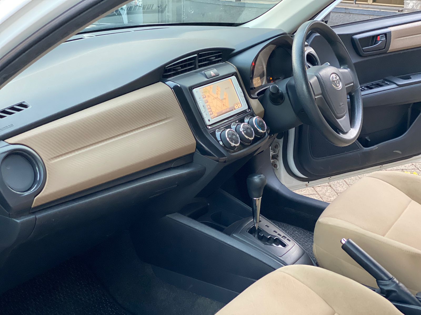 2014 Toyota Axio
