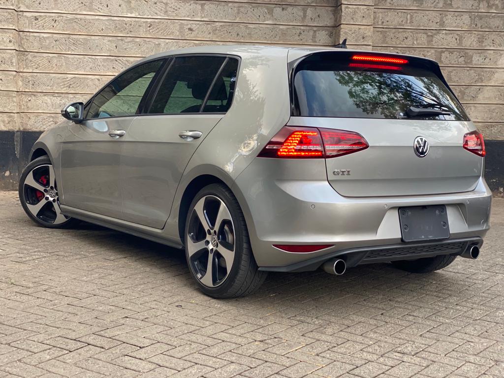 2014 Volkswagen Golf GTI MK7