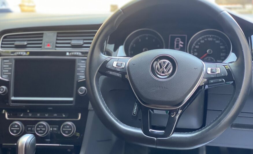 2014 Volkswagen Golf TSI Highline
