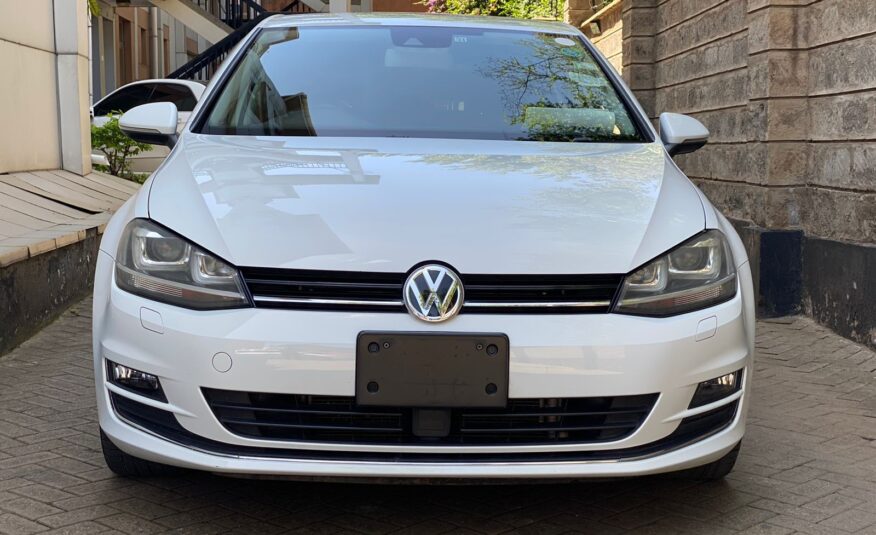 2014 Volkswagen Golf TSI Highline