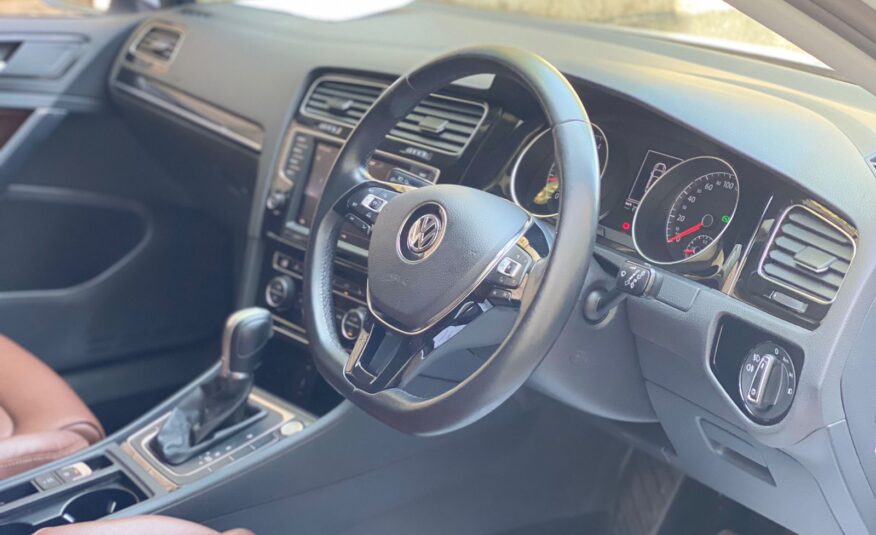 2014 Volkswagen Golf TSI Highline
