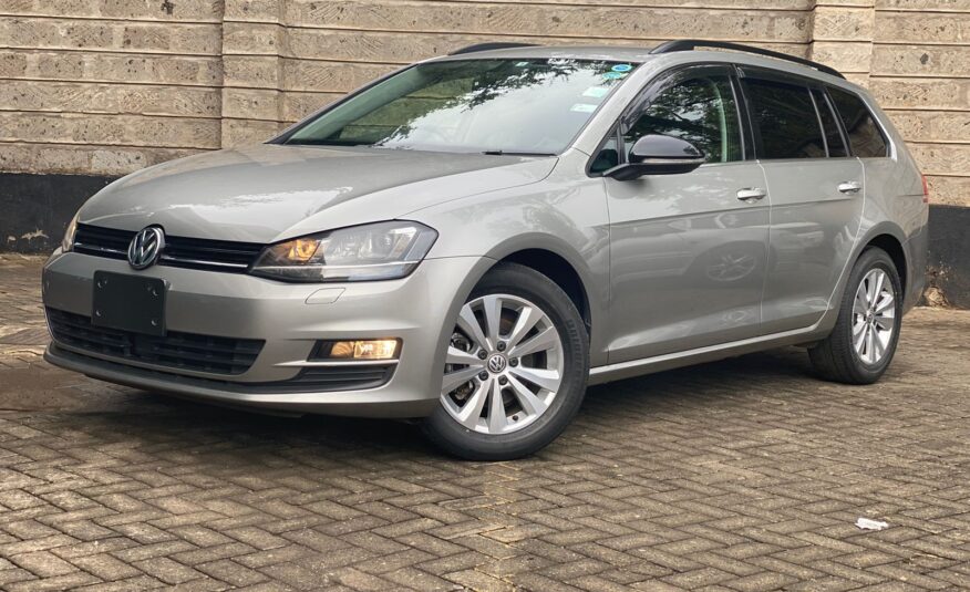 2014 Volkswagen Golf TSI Variant