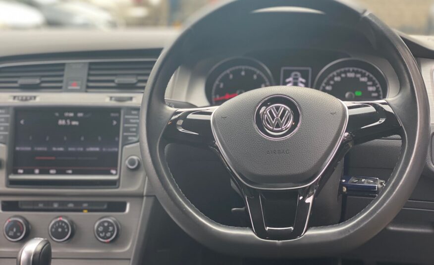 2014 Volkswagen Golf TSI Variant