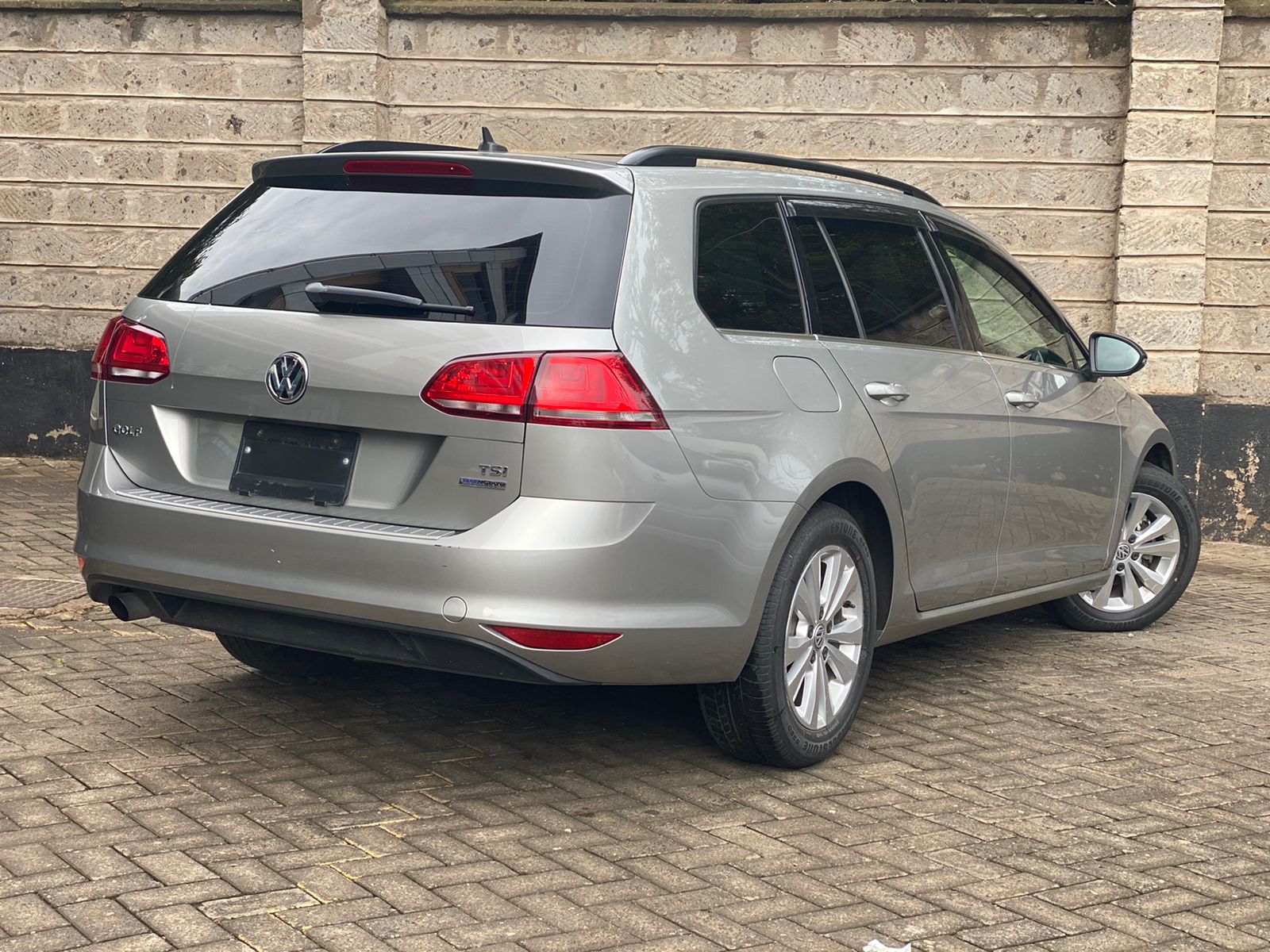 2014 Volkswagen Golf TSI Variant